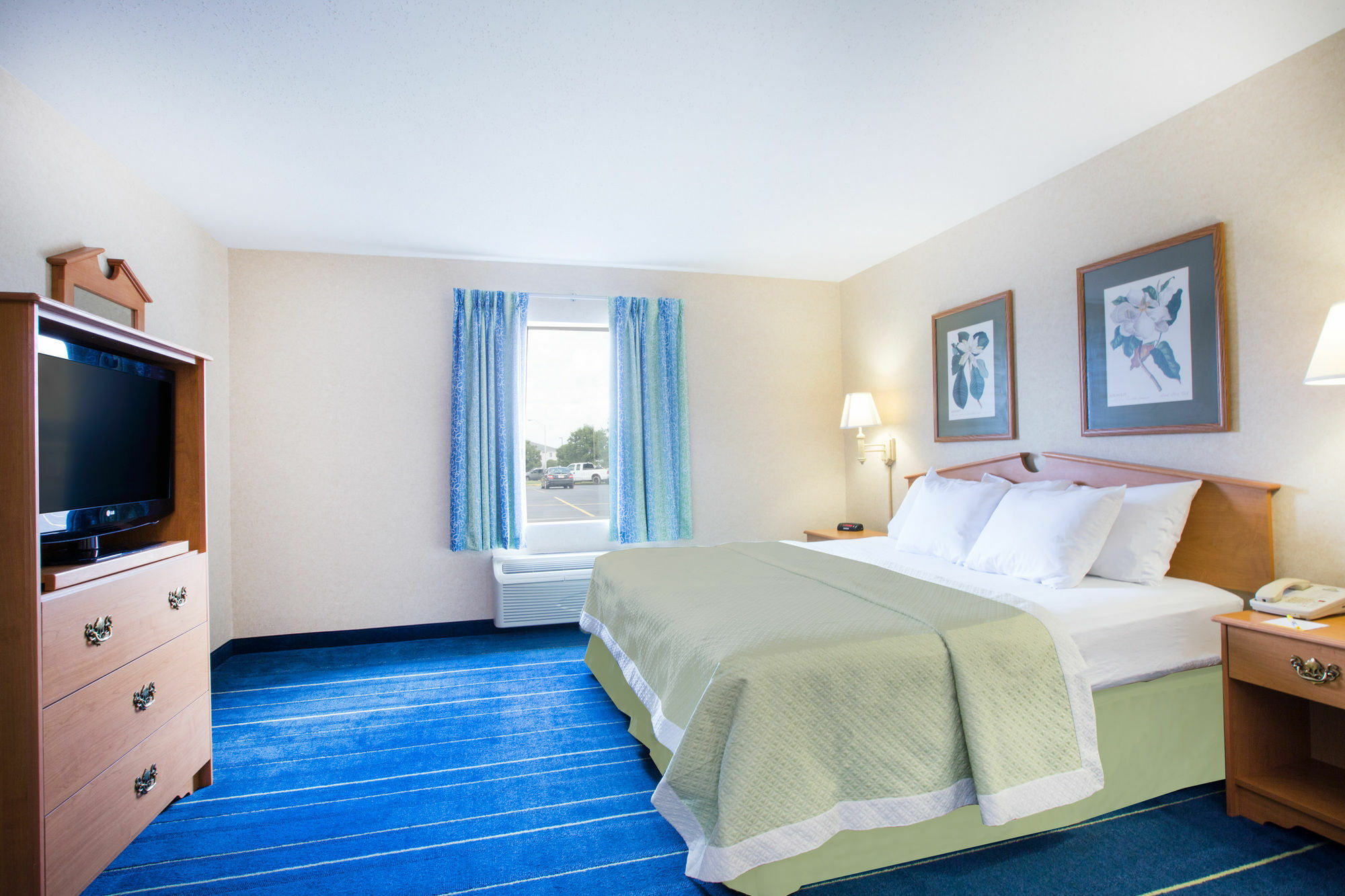 Days Inn & Suites By Wyndham Bridgeport - Clarksburg Exteriér fotografie